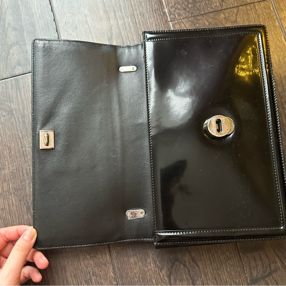 Salvatore Ferragamo Medium Black Patent Leather Vara Bow Flap Bag Ginny Shoulder - Picture 12 of 16